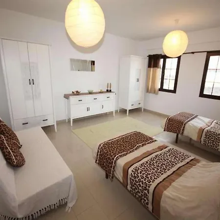 Playa Blanca Sleeps 6 Pool Wifi * Playa Blanca (Lanzarote)