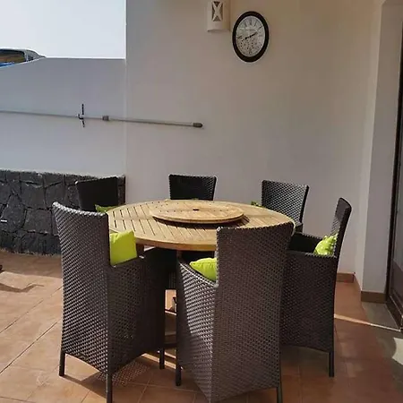Playa Blanca Sleeps 6 Pool Wifi